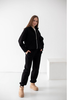 Костюм жіночий